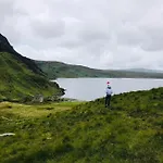 Stunning Riverside In Location