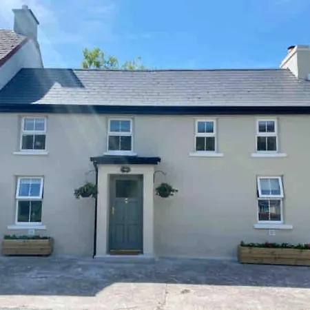 Stunning Riverside In Location Holiday home Donegal Town