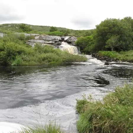 Stunning Riverside In Location Holiday home