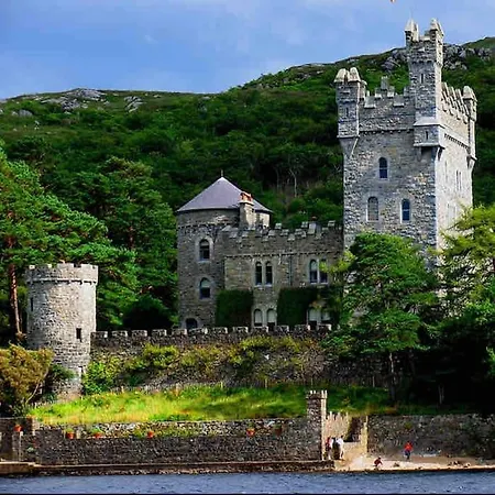 Stunning Riverside In Location Holiday home *