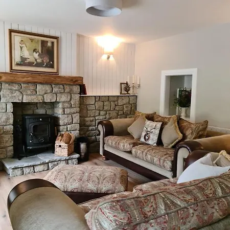 Semesterbostad Stunning Riverside In Location *