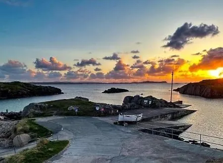 Stunning Riverside In Location * 多尼戈尔