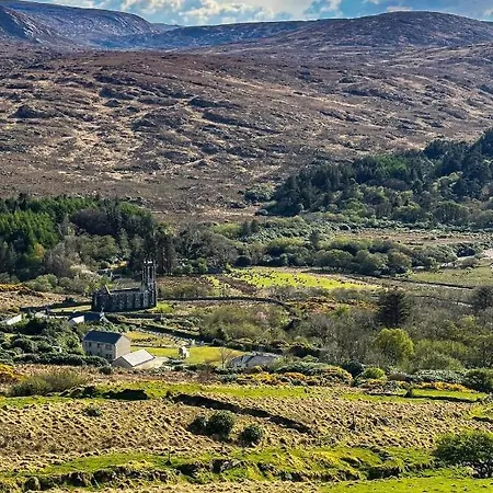 Holiday home Stunning Riverside In Location *