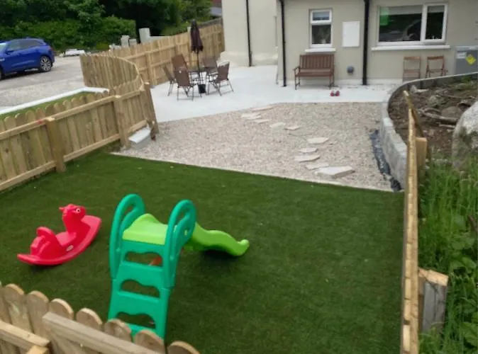 Ferienhaus Stunning Riverside In Location *