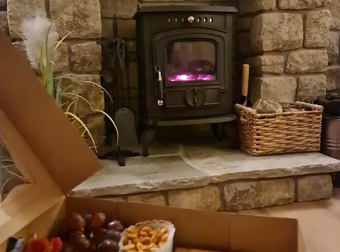 Ferienhaus Stunning Riverside In Location *