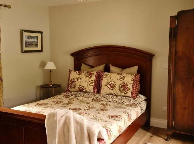 Stunning Riverside In Location Donegal Town