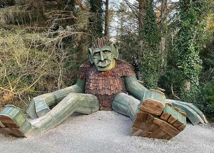 Ferienhaus Stunning Riverside In Location *